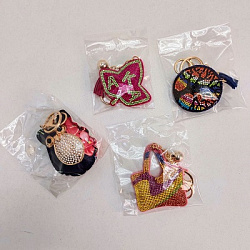 Брелок со стразами